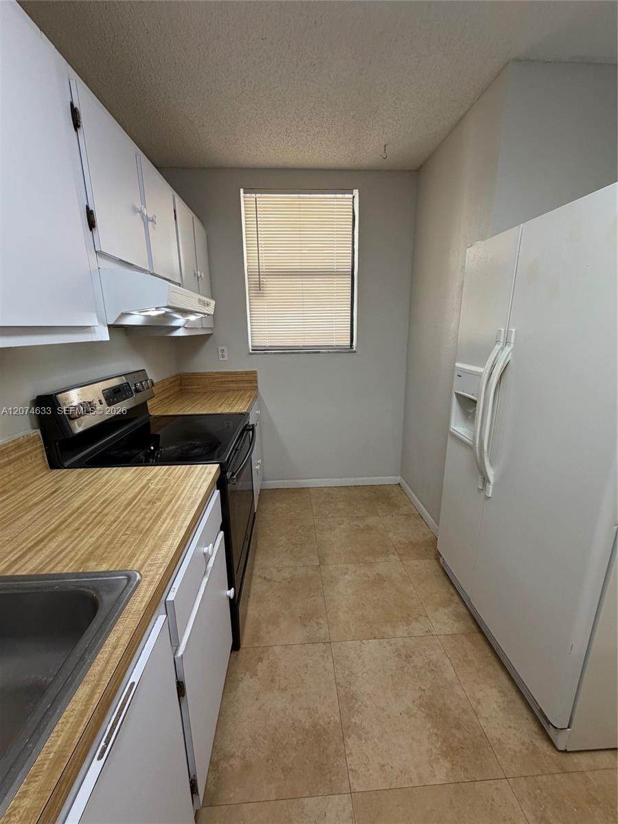 8429 Forest Hills Dr - Photo 1