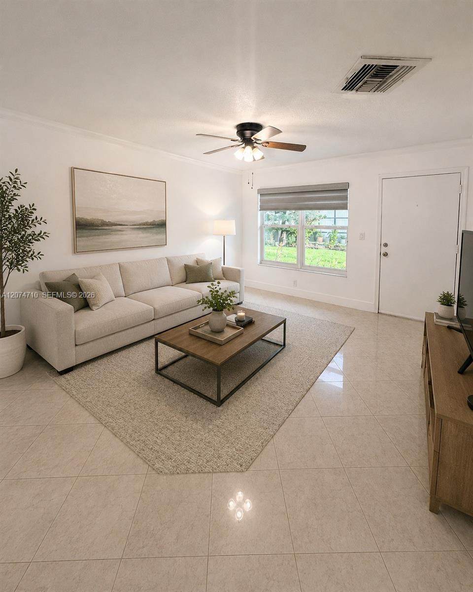 15342 72nd St - Photo 1