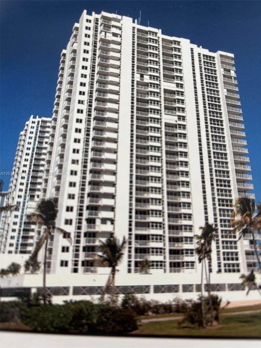 1370 Ocean Blvd - Photo 1