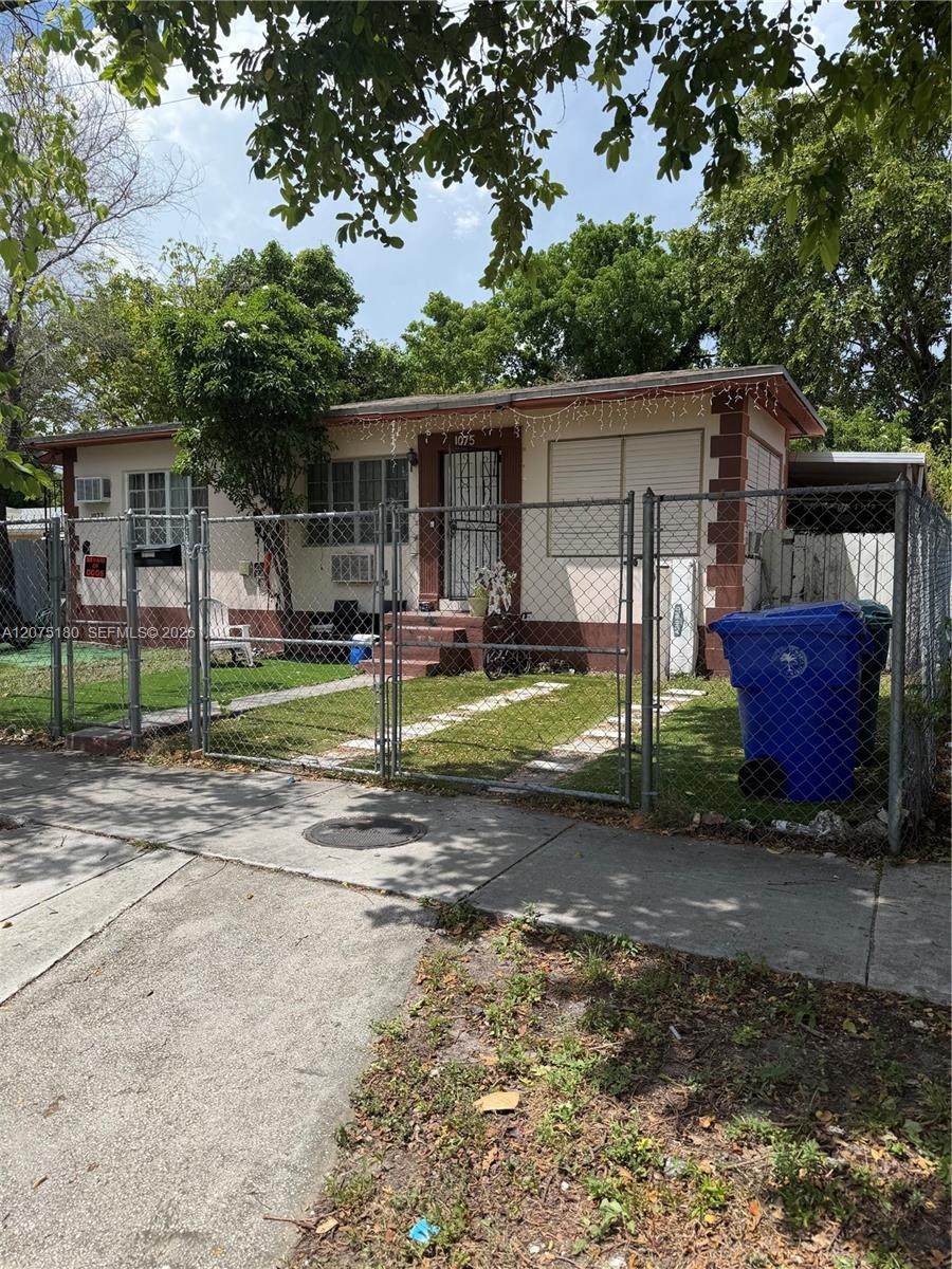 https://bt-photos.global.ssl.fastly.net/miami/orig_boomver_1_A12075180-2.jpg