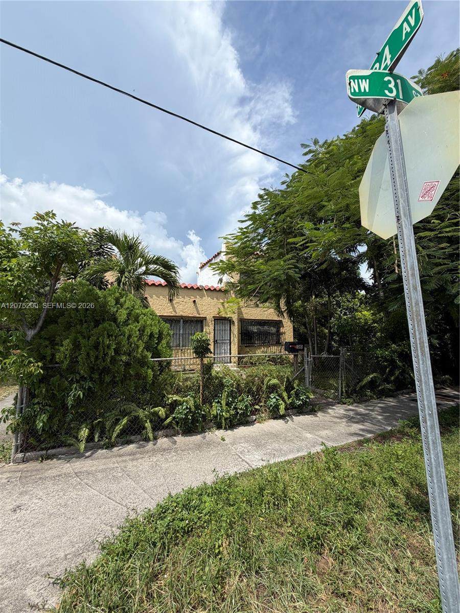 https://bt-photos.global.ssl.fastly.net/miami/orig_boomver_1_A12075200-2.jpg