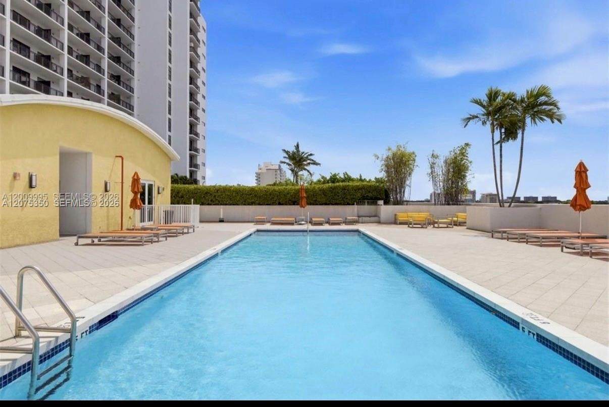 https://bt-photos.global.ssl.fastly.net/miami/orig_boomver_1_A12075350-2.jpg