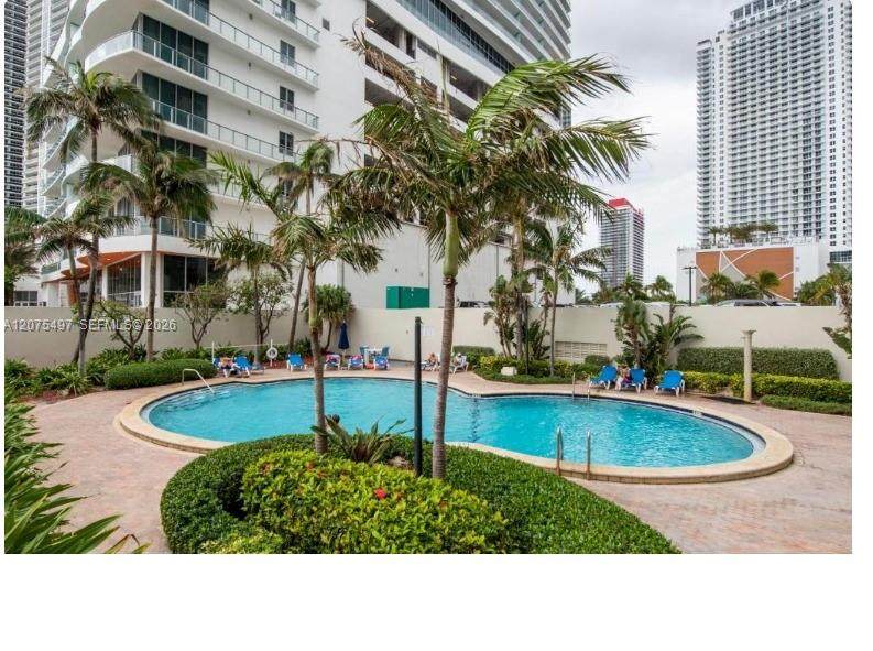 https://bt-photos.global.ssl.fastly.net/miami/orig_boomver_1_A12075497-2.jpg