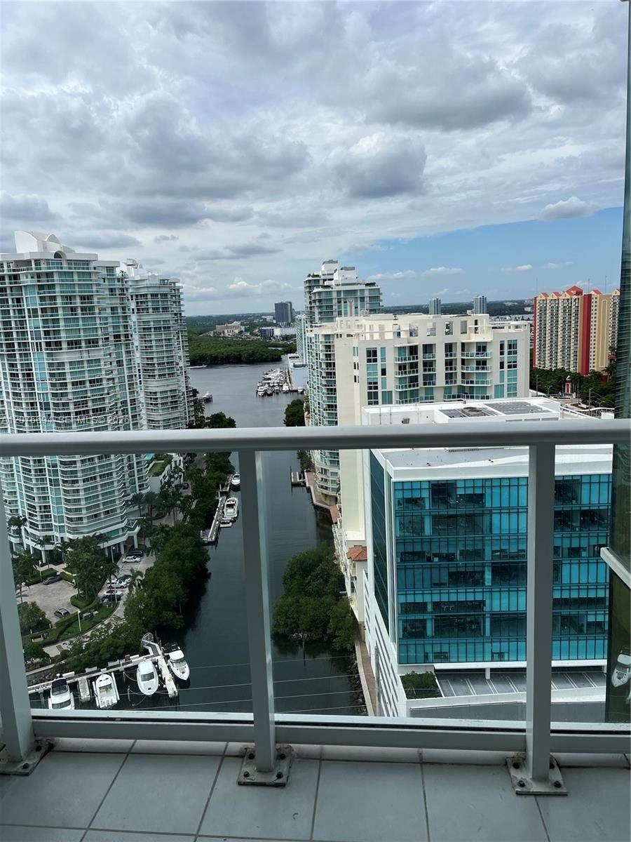 https://bt-photos.global.ssl.fastly.net/miami/orig_boomver_1_A12076694-2.jpg