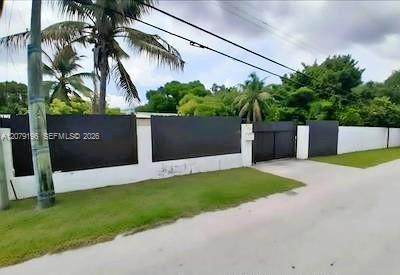 759 Biscayne River Dr - Photo 1