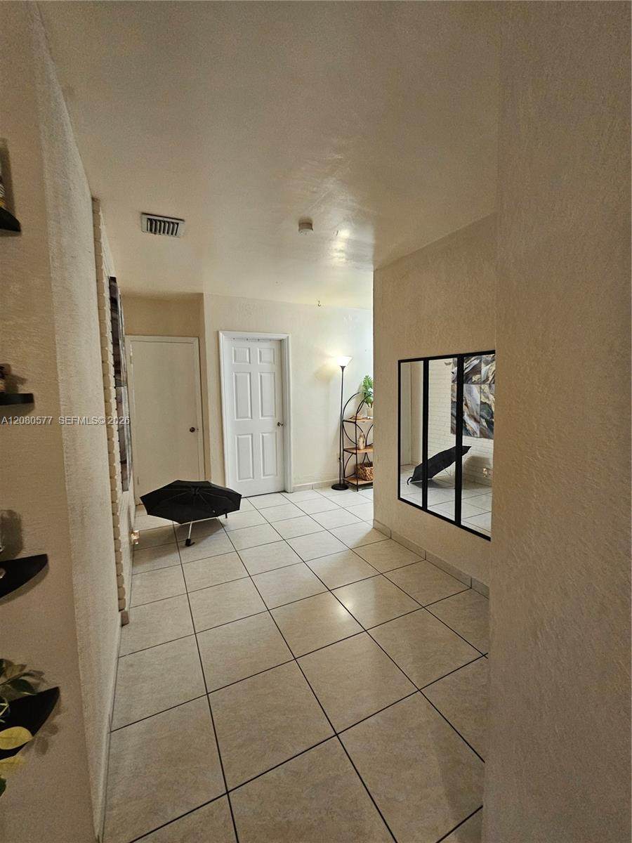 https://bt-photos.global.ssl.fastly.net/miami/1280_boomver_1_A12080577-2.jpg
