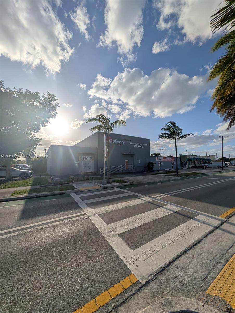 https://bt-photos.global.ssl.fastly.net/miami/orig_boomver_1_A12081560-2.jpg