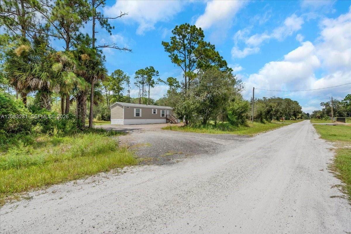 470 Jinete St - Photo 1