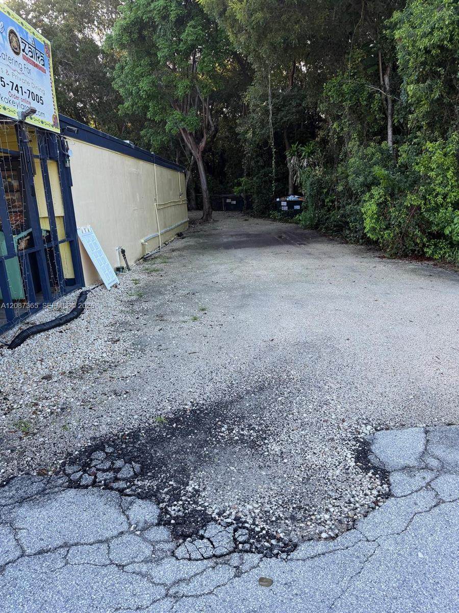 https://bt-photos.global.ssl.fastly.net/miami/orig_boomver_1_A12087365-2.jpg