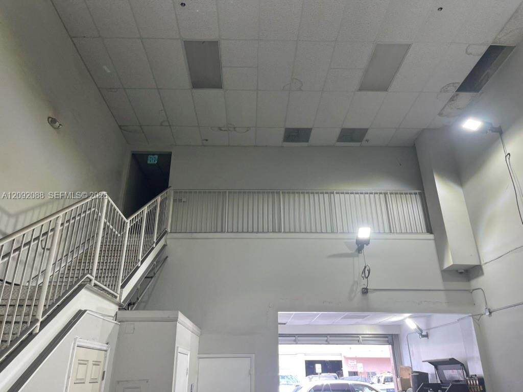 https://bt-photos.global.ssl.fastly.net/miami/orig_boomver_1_A12092088-2.jpg
