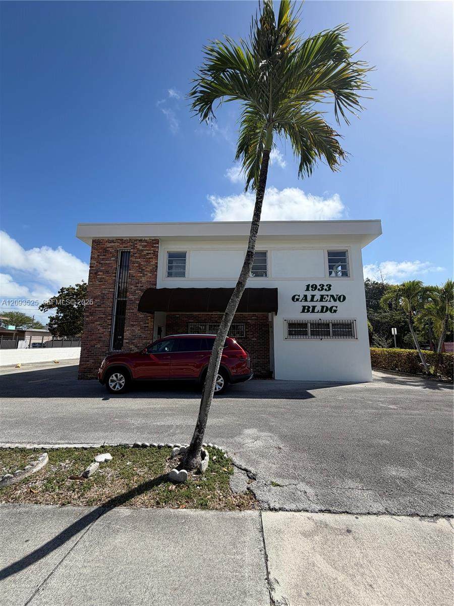 1933 27th Ave - Photo 1