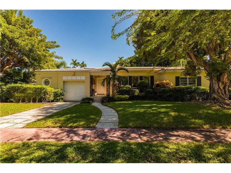 4411 Nautilus Dr - Photo 1