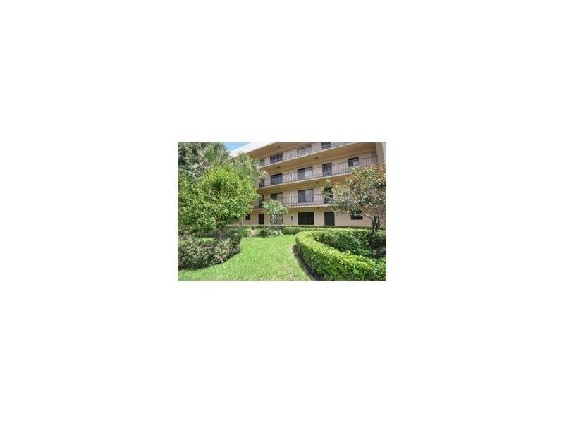 4820 Lucerne Lakes Blvd - Photo 1