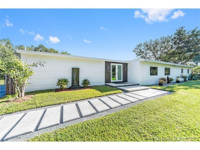 7425 152 St - Photo 1