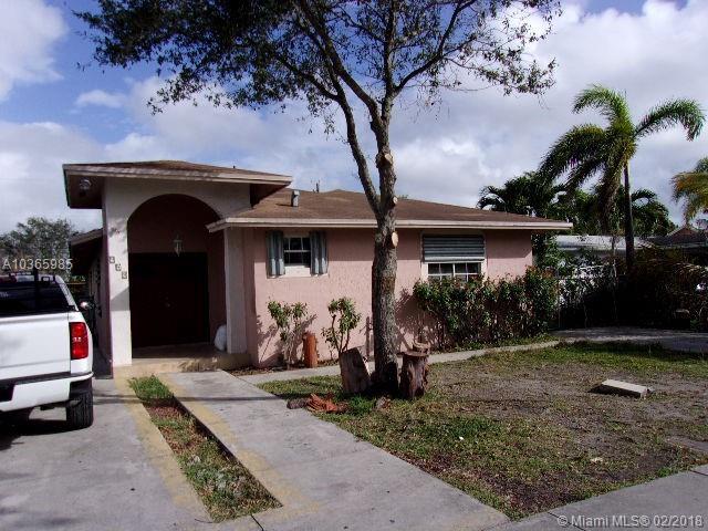 949 8 St - Photo 1