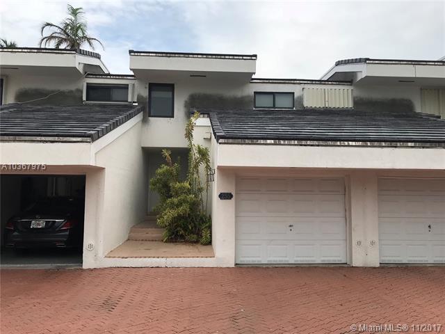 255 Poinciana Dr - Photo 1