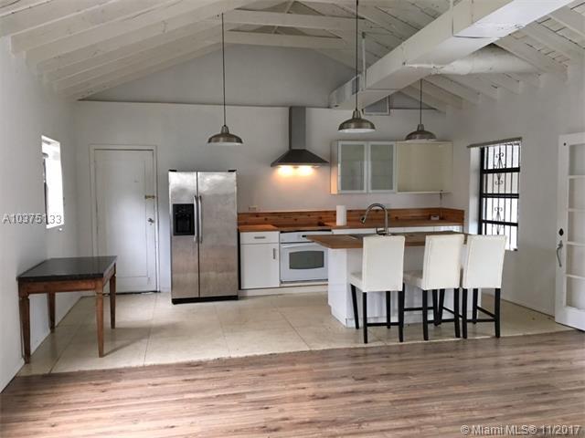 8234 2nd Ct - Photo 1