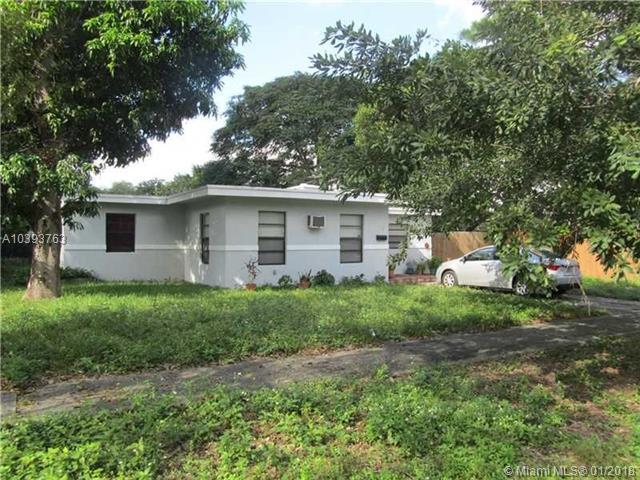 105 21st Way - Photo 1