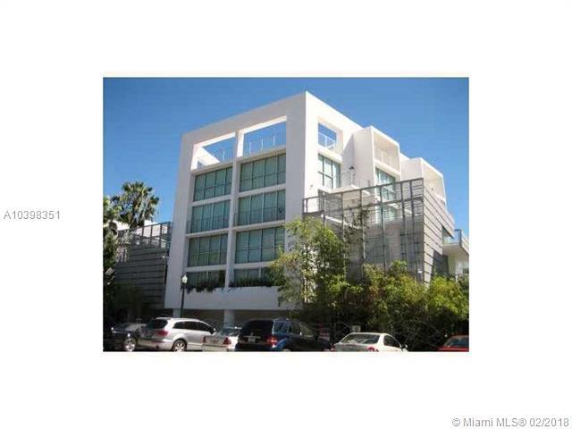 221 Jefferson Ave - Photo 1