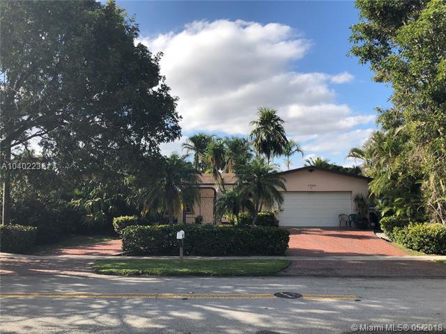 1700 113th Ave - Photo 1