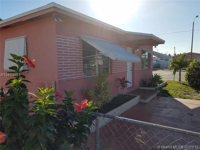 790 30th St - Photo 1