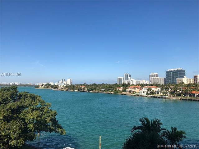 9821 Bay Harbor Dr - Photo 1