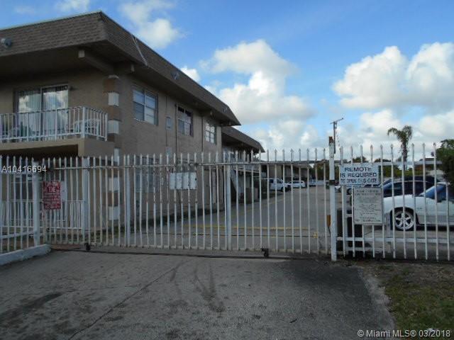 301 177th St - Photo 1