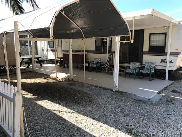 325 Calusa Street - Photo 1
