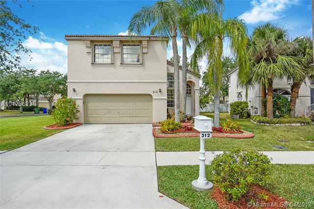312 153rd Ave - Photo 1