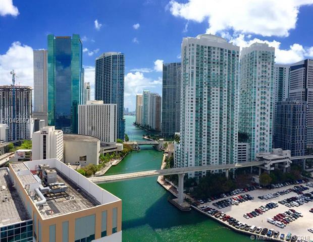 350 Miami Ave - Photo 1