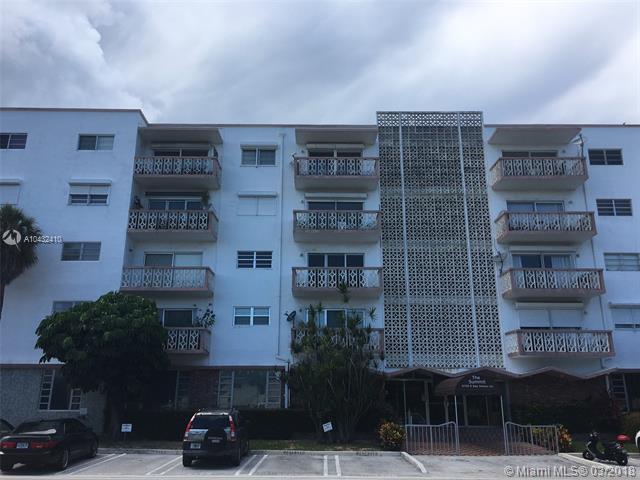 9700 Bay Harbor Dr - Photo 1