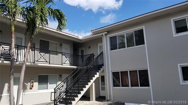 81 Edgewater Dr - Photo 1