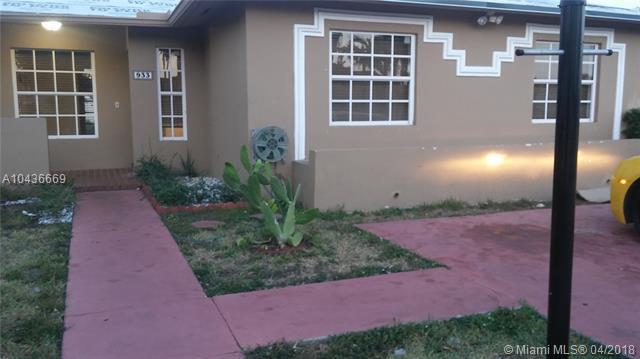 933 137th Ct - Photo 1
