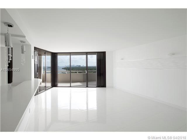 2000 Towerside Ter - Photo 1