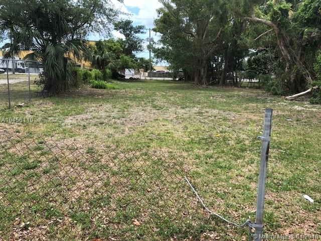 2222 80TH STREET - Photo 1