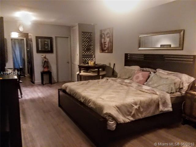 835 Meridian Ave - Photo 1