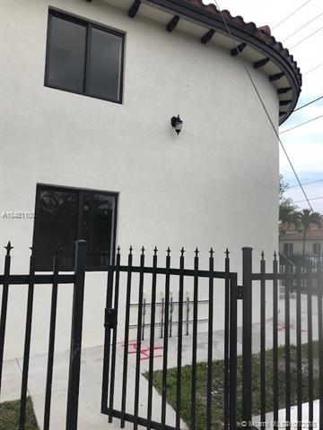 1375 6 Street - Photo 1