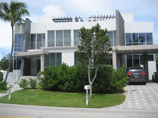 544 Fernwood Rd - Photo 1