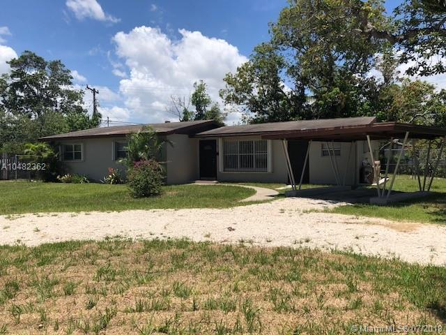 1523 9th Ave - Photo 1