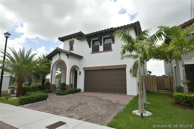 10204 86 St - Photo 1