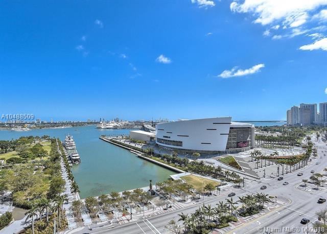 900 Biscayne Blvd - Photo 1