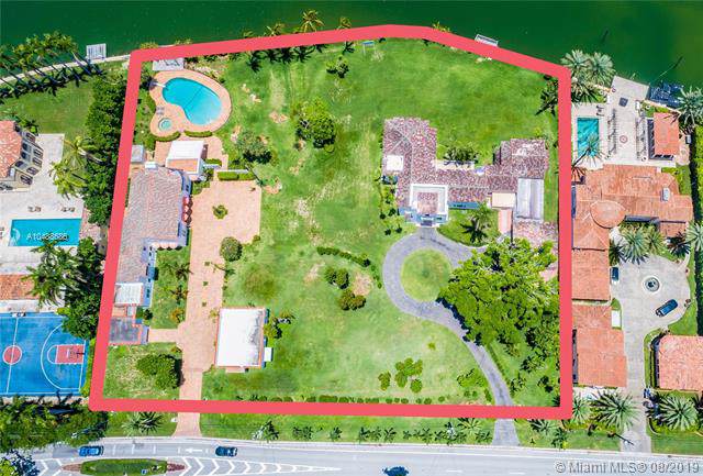 5565/5589 Pine Tree Dr - Photo 1