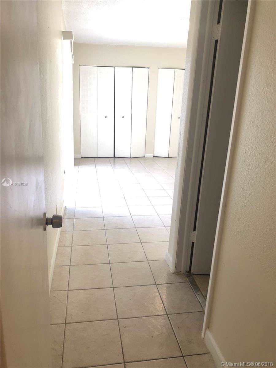 712 73rd Ave - Photo 1