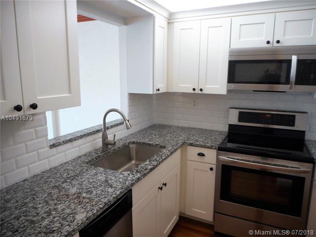 1020 Meridian Ave - Photo 1