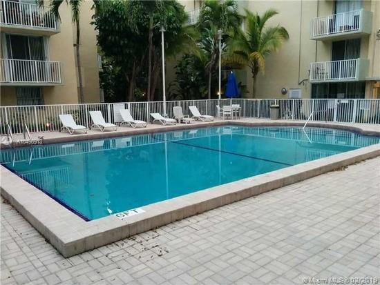 1801 Treasure Dr - Photo 1