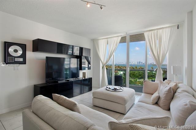 7900 Harbor Island Dr - Photo 1