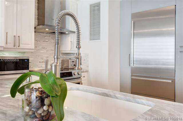 808 Brickell Key Dr - Photo 1