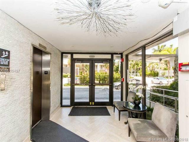 9800 Bay Harbor Dr - Photo 1