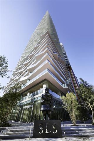 1300 Miami Ave - Photo 1