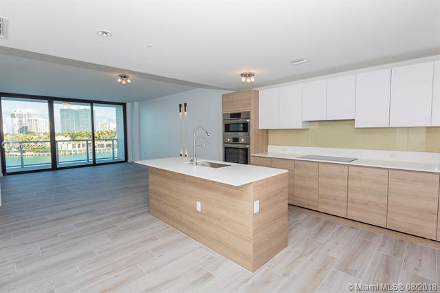 10201 Bay Harbor Dr - Photo 1